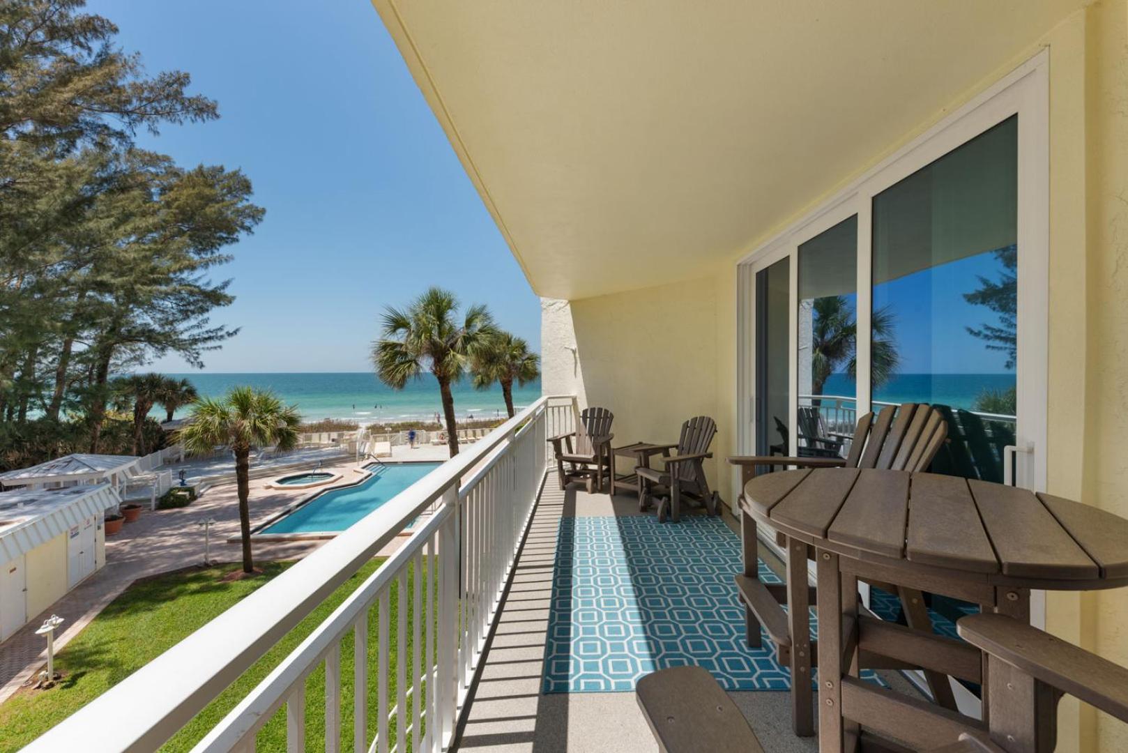 Fabulous upscale condo just steps to the beach DR204